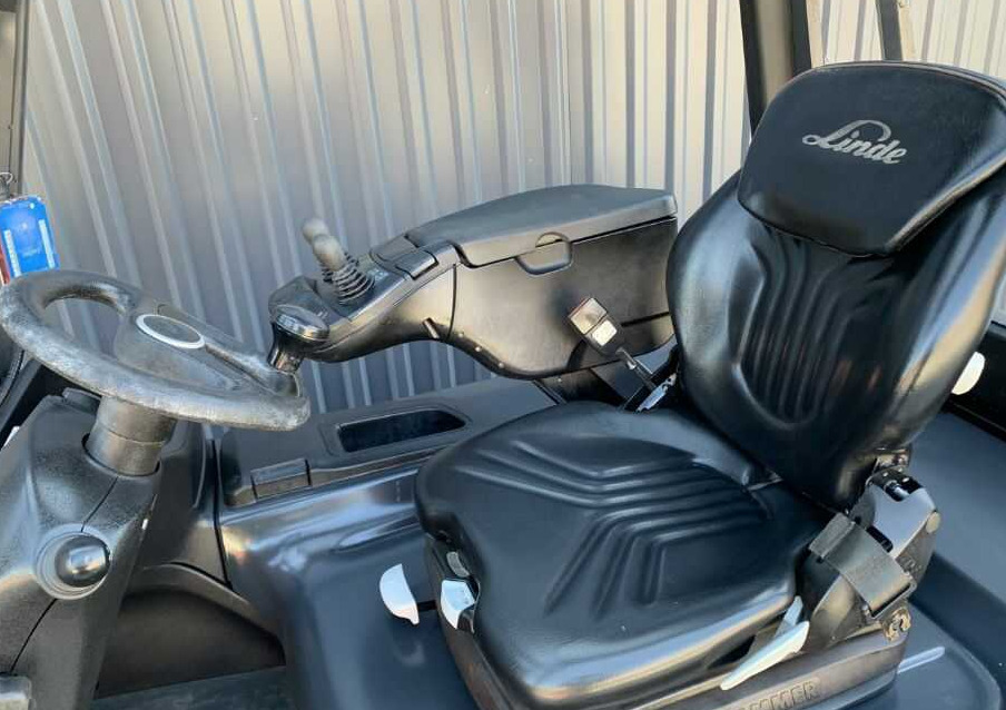 Linde E30L-01 - Ηλεκτροκίνητο περονοφόρο: φωτογραφία 3 Linde E30L-01 - Ηλεκτροκίνητο περονοφόρο: φωτογραφία 3