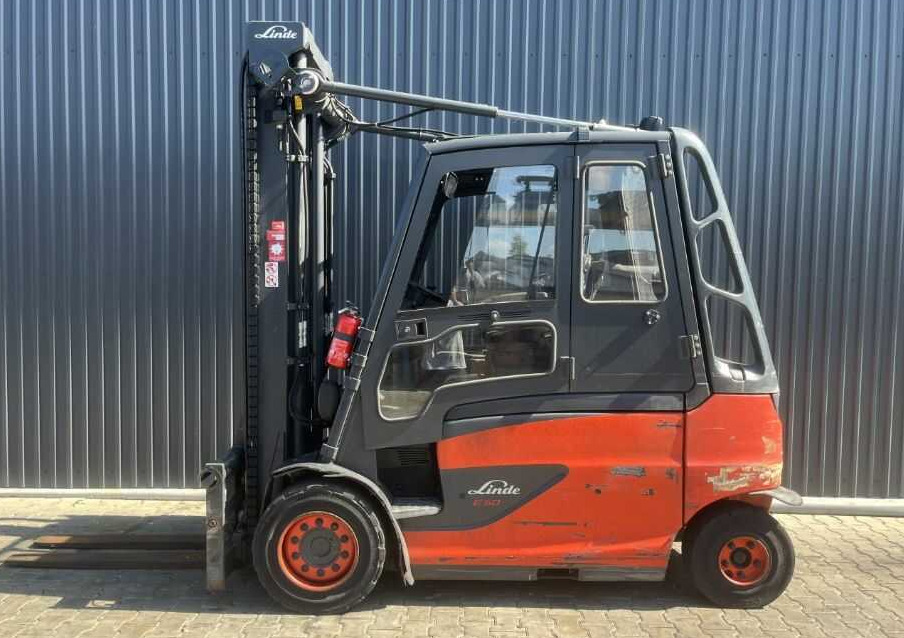 Linde E50HL-01 - Ηλεκτροκίνητο περονοφόρο: φωτογραφία 2 Linde E50HL-01 - Ηλεκτροκίνητο περονοφόρο: φωτογραφία 2