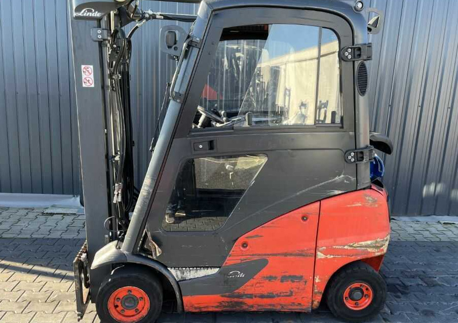 Linde H18T-01 - Υγραεριοκίνητο περονοφόρο: φωτογραφία 2 Linde H18T-01 - Υγραεριοκίνητο περονοφόρο: φωτογραφία 2