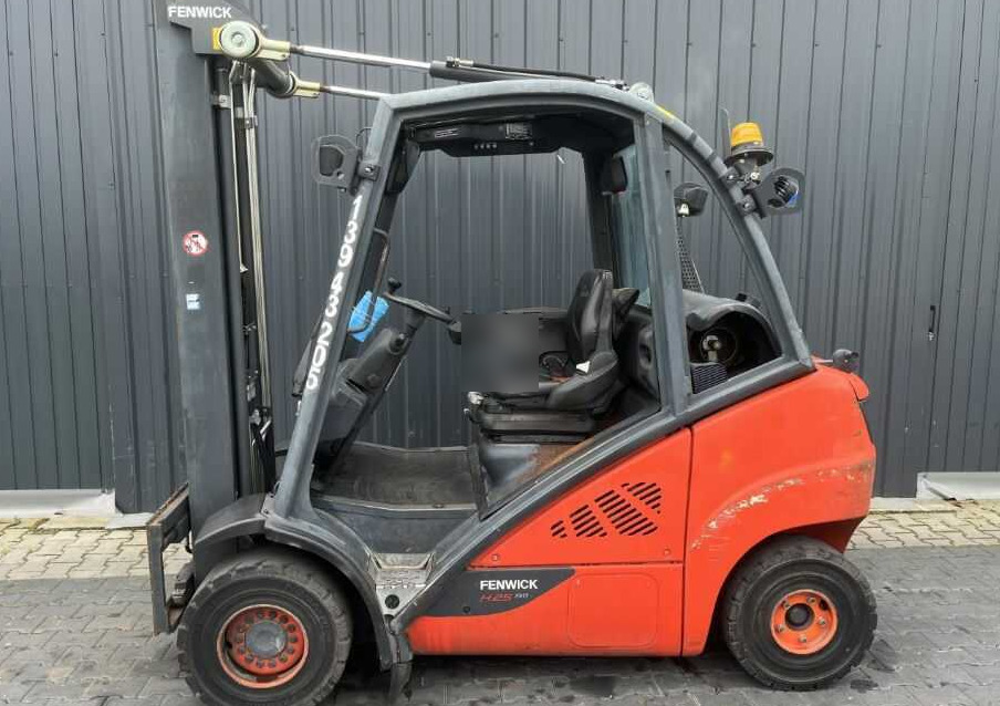 Linde H25T-02 - Υγραεριοκίνητο περονοφόρο: φωτογραφία 2 Linde H25T-02 - Υγραεριοκίνητο περονοφόρο: φωτογραφία 2