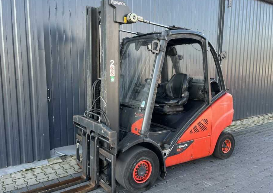 Linde H30T-02 - Υγραεριοκίνητο περονοφόρο: φωτογραφία 1 Linde H30T-02 - Υγραεριοκίνητο περονοφόρο: φωτογραφία 1