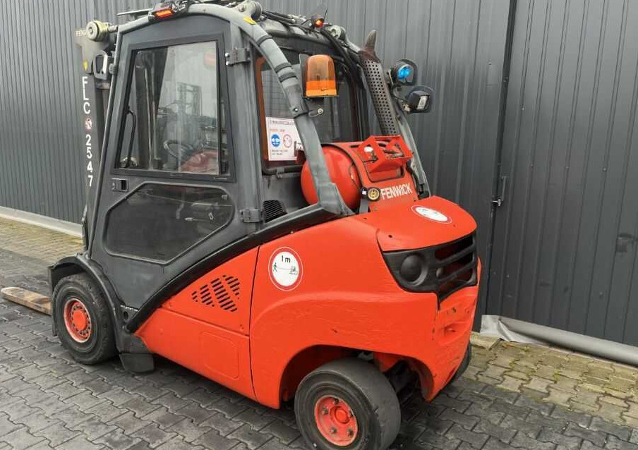 Linde H35T-01 - Υγραεριοκίνητο περονοφόρο: φωτογραφία 3 Linde H35T-01 - Υγραεριοκίνητο περονοφόρο: φωτογραφία 3