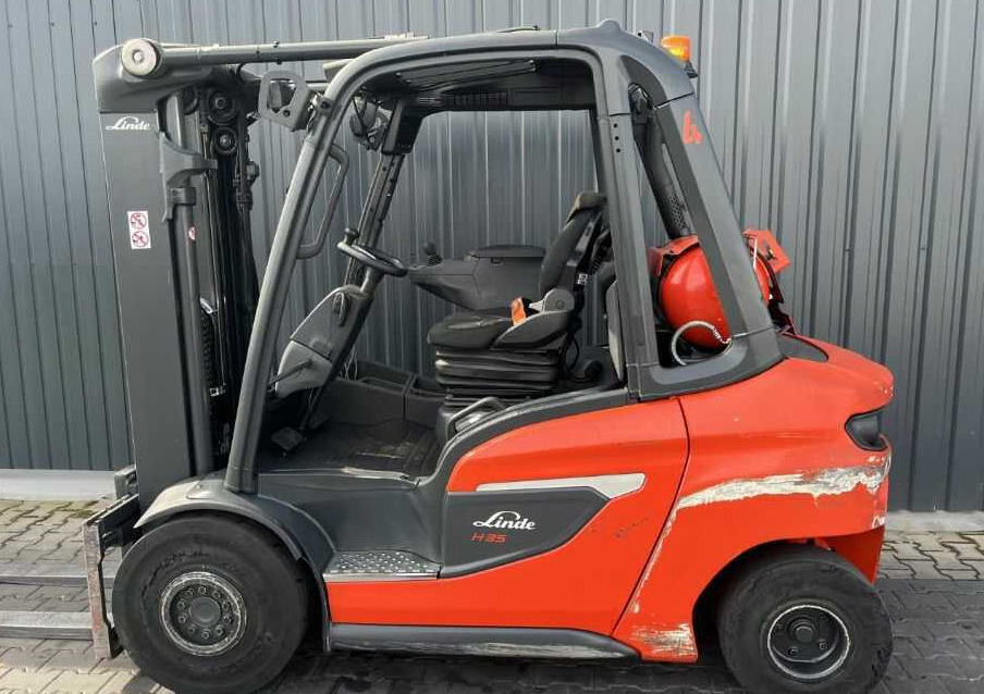Linde H35T-01 - Υγραεριοκίνητο περονοφόρο: φωτογραφία 2 Linde H35T-01 - Υγραεριοκίνητο περονοφόρο: φωτογραφία 2