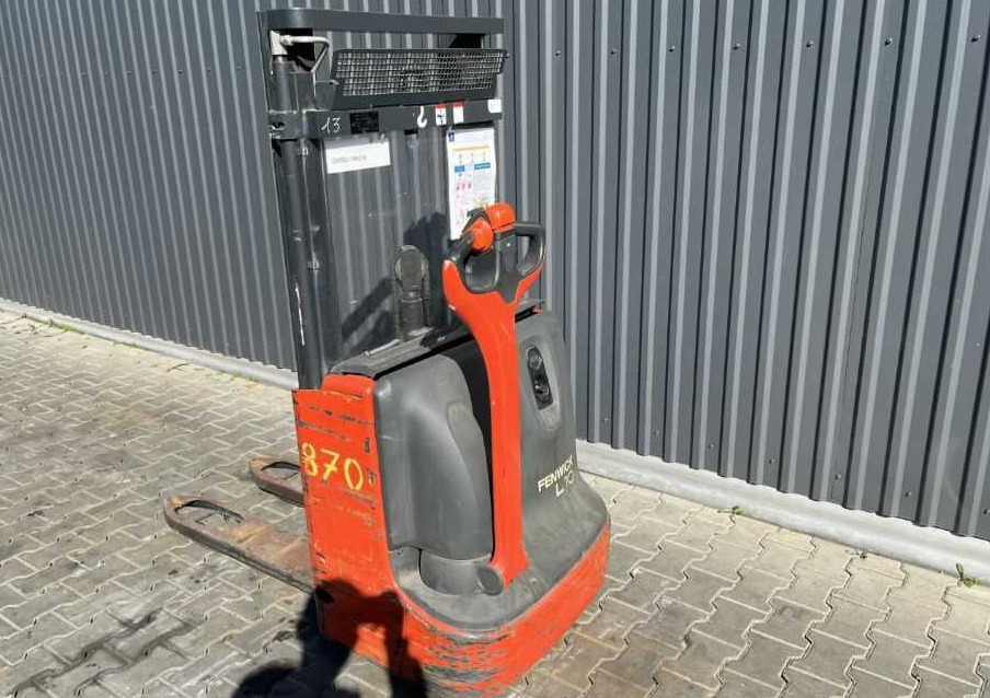 Linde L10 - Μηχάνημα στοίβαξης: φωτογραφία 3 Linde L10 - Μηχάνημα στοίβαξης: φωτογραφία 3