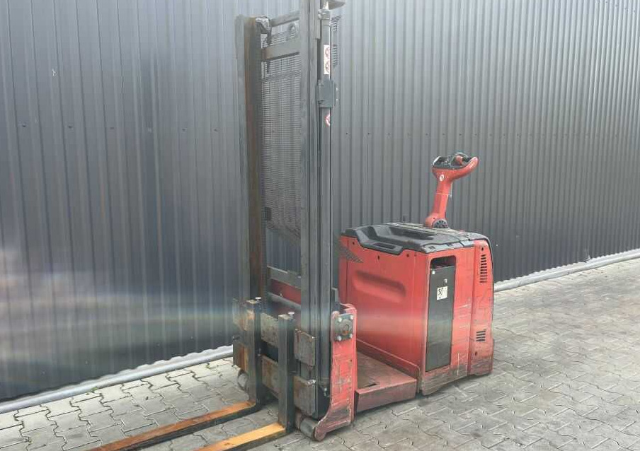 Linde L12AC - Μηχάνημα στοίβαξης: φωτογραφία 1 Linde L12AC - Μηχάνημα στοίβαξης: φωτογραφία 1