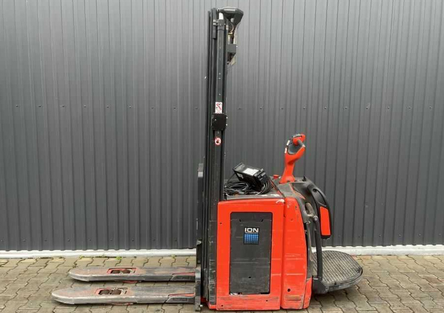 Linde L14APi - Μηχάνημα στοίβαξης: φωτογραφία 2 Linde L14APi - Μηχάνημα στοίβαξης: φωτογραφία 2