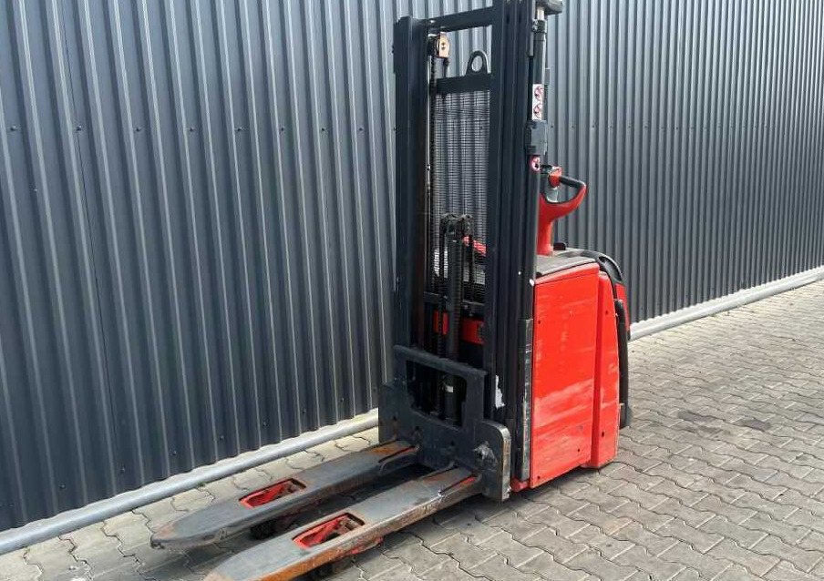 Linde L14APi - Μηχάνημα στοίβαξης: φωτογραφία 1 Linde L14APi - Μηχάνημα στοίβαξης: φωτογραφία 1