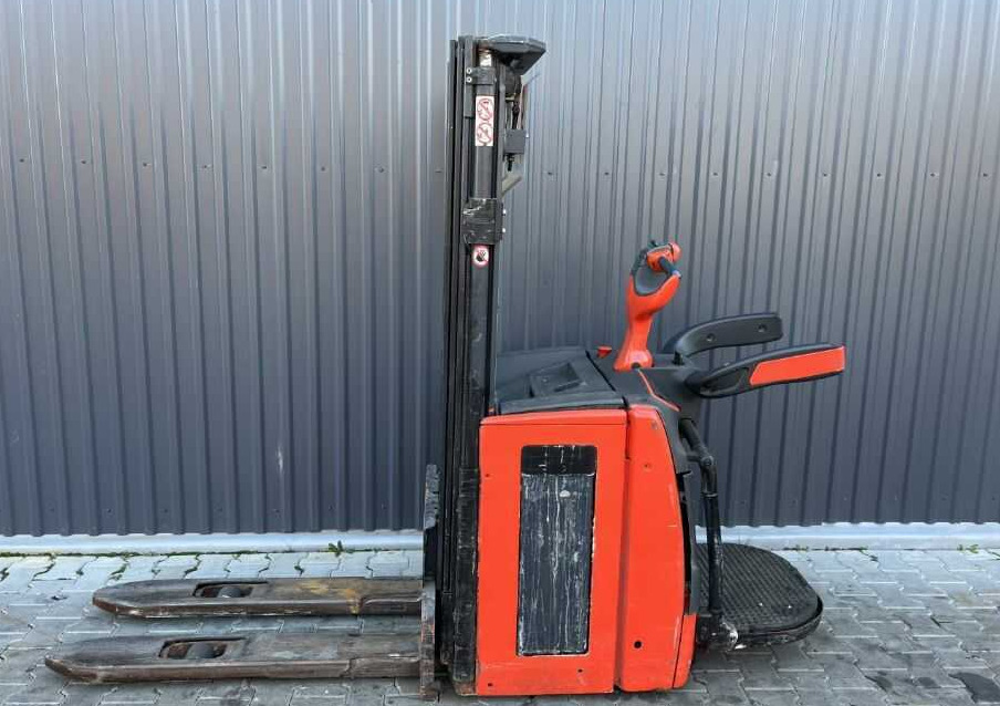 Μηχάνημα στοίβαξης Linde L16AP: φωτογραφία 6