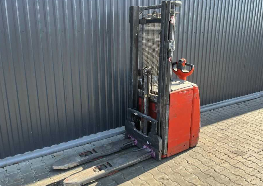 Linde L16i - Μηχάνημα στοίβαξης: φωτογραφία 1 Linde L16i - Μηχάνημα στοίβαξης: φωτογραφία 1