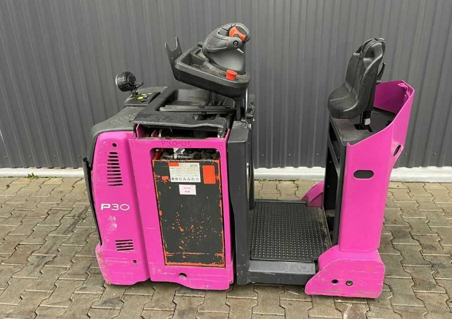 Linde P30C - Μηχάνημα έλξης: φωτογραφία 4 Linde P30C - Μηχάνημα έλξης: φωτογραφία 4