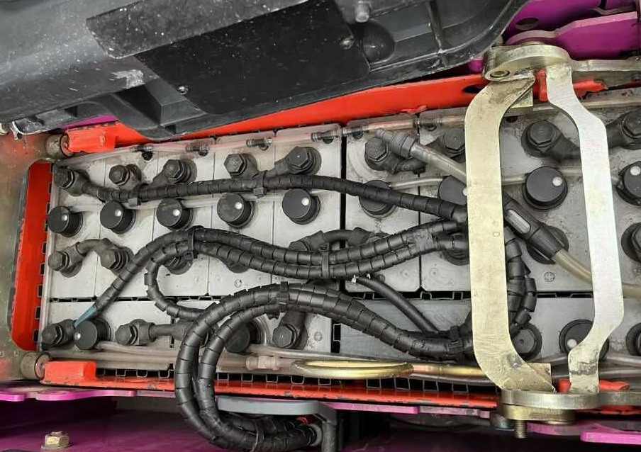 Linde P30C - Μηχάνημα έλξης: φωτογραφία 3 Linde P30C - Μηχάνημα έλξης: φωτογραφία 3
