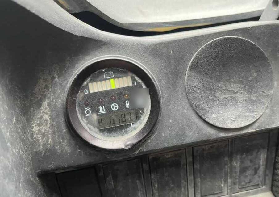 Ανυψωτικό στενών δρόμων Linde R16-02: φωτογραφία 6 Ανυψωτικό στενών δρόμων Linde R16-02: φωτογραφία 6