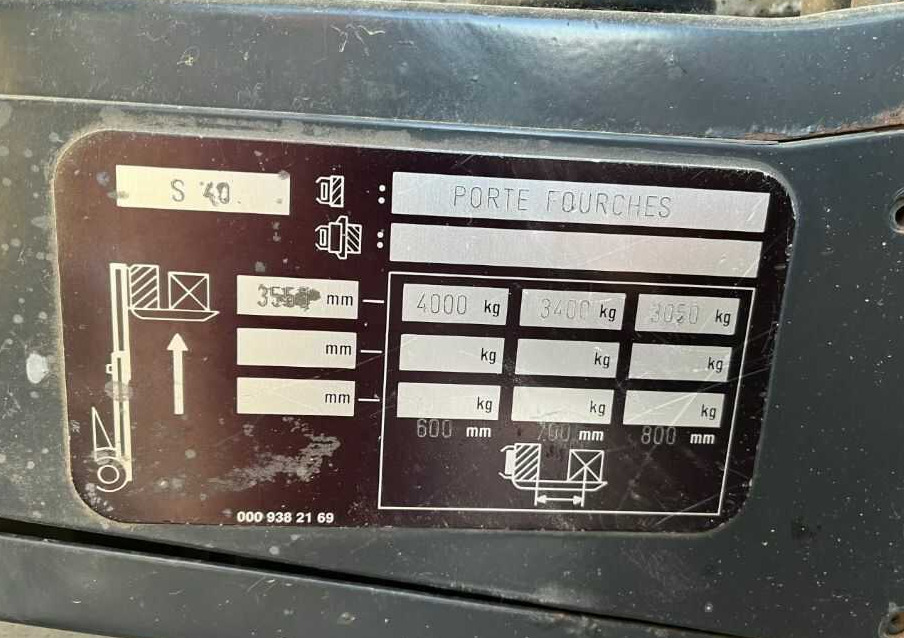 Linde S40 - Πλευρικοί φορτωτές: φωτογραφία 4 Linde S40 - Πλευρικοί φορτωτές: φωτογραφία 4