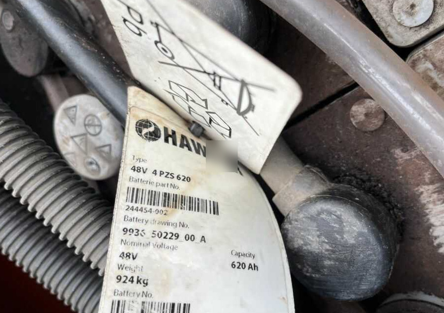 Ανυψωτικό στενών δρόμων Toyota RRE160H: φωτογραφία 8 Ανυψωτικό στενών δρόμων Toyota RRE160H: φωτογραφία 8