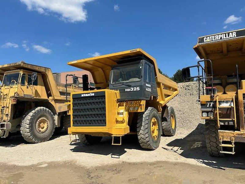 Komatsu HD325-6KE - Ανατρεπόμενο όχημα: φωτογραφία 2 Komatsu HD325-6KE - Ανατρεπόμενο όχημα: φωτογραφία 2