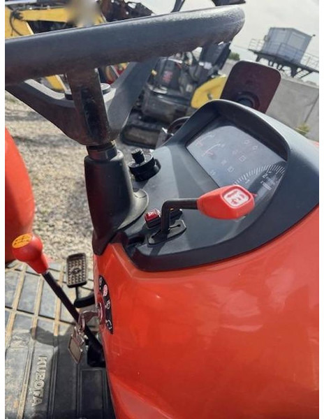 Kubota MK5000 - Τρακτέρ: φωτογραφία 5 Kubota MK5000 - Τρακτέρ: φωτογραφία 5