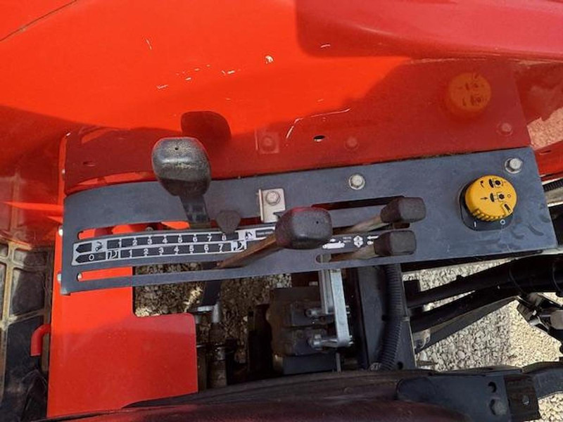 Kubota MK5000 - Τρακτέρ: φωτογραφία 4 Kubota MK5000 - Τρακτέρ: φωτογραφία 4