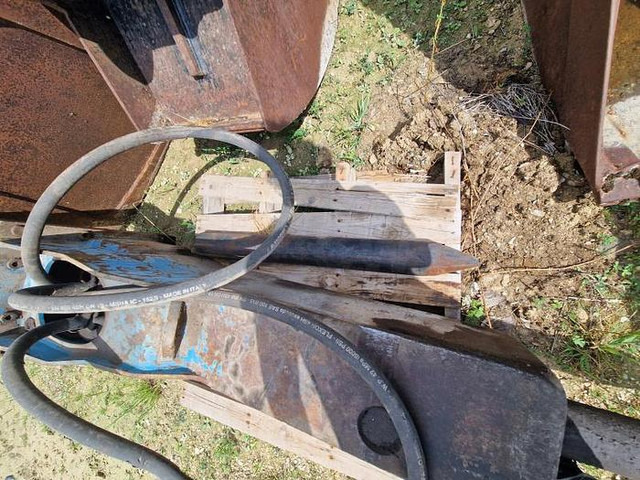 Liebherr 924 - Υδραυλικό σφυρί: φωτογραφία 4 Liebherr 924 - Υδραυλικό σφυρί: φωτογραφία 4