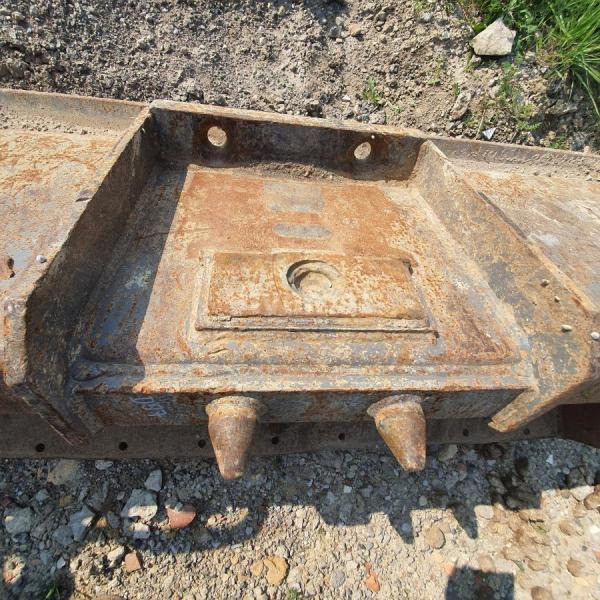 Mecalac 8MCR - Κουβάς για εκσκαφέα: φωτογραφία 4 Mecalac 8MCR - Κουβάς για εκσκαφέα: φωτογραφία 4