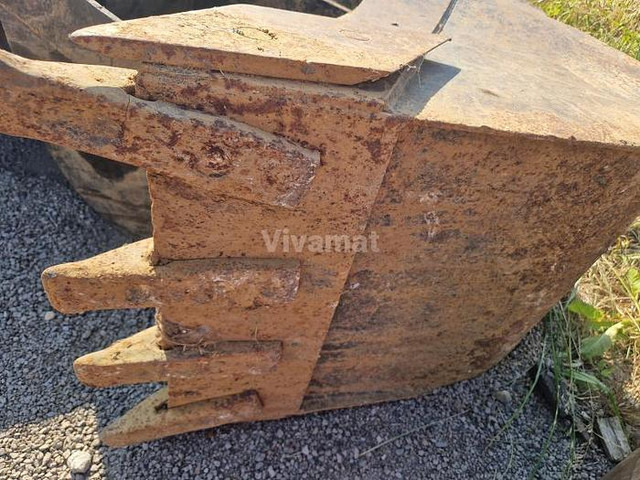 Terex TLB840PS - Κουβάς: φωτογραφία 2 Terex TLB840PS - Κουβάς: φωτογραφία 2