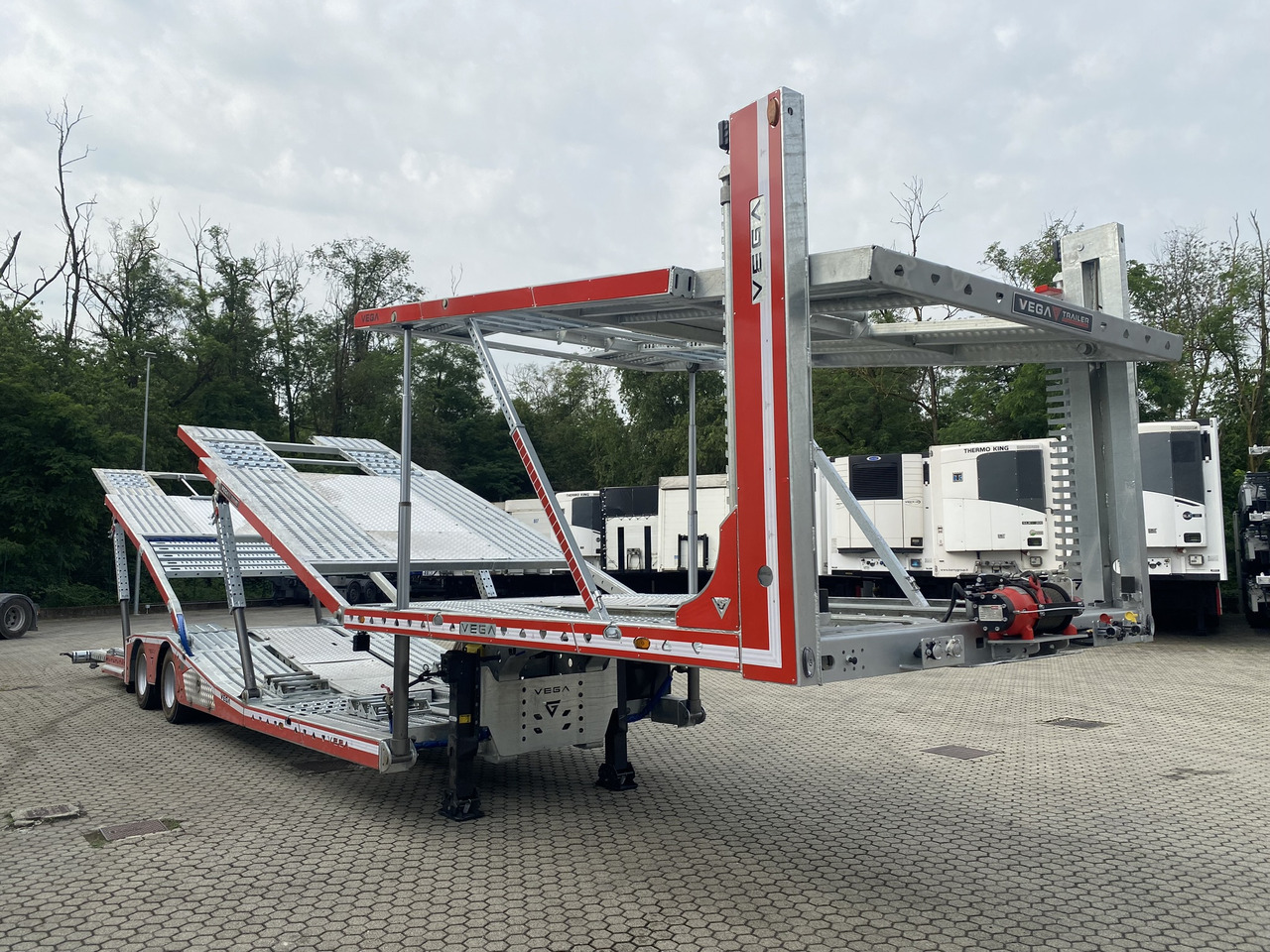 Επικαθήμενο αυτοκινητάμαξα Vega Trailer 2 Axle Jeep Transporter (Vehicles): φωτογραφία 27 Επικαθήμενο αυτοκινητάμαξα Vega Trailer 2 Axle Jeep Transporter (Vehicles): φωτογραφία 27