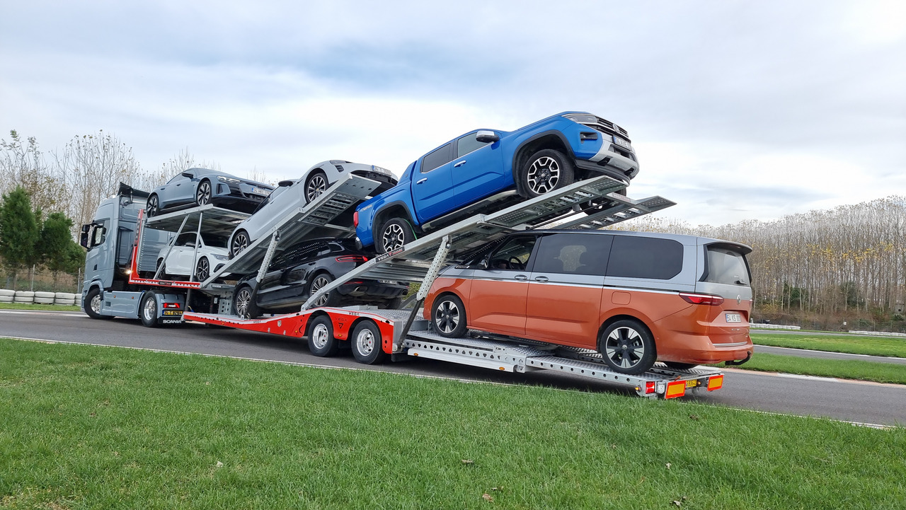 Επικαθήμενο αυτοκινητάμαξα Vega Trailer 2 Axle Jeep Transporter (Vehicles): φωτογραφία 18 Επικαθήμενο αυτοκινητάμαξα Vega Trailer 2 Axle Jeep Transporter (Vehicles): φωτογραφία 18