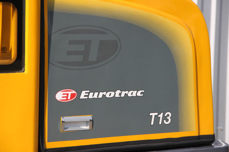 Νέα Τηλεσκοπικός μπροστινός φορτωτής Eurotrac T 13 Teleskop Radlader Hoflader: φωτογραφία 11