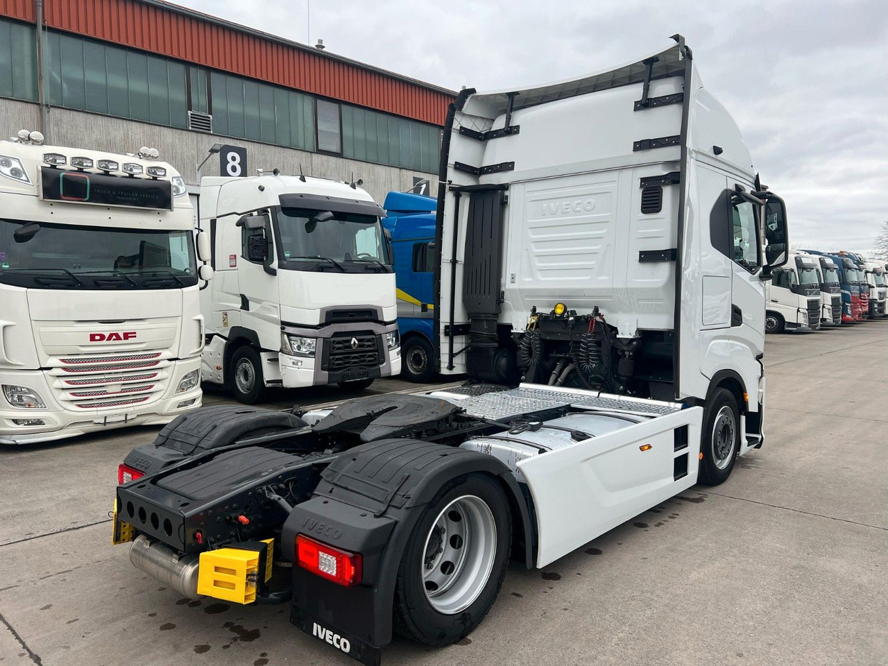 Iveco S-WAY 490 * RETARDER *ACC*NAVI*KAMERA*KLIMA* - Τράκτορας: φωτογραφία 5 Iveco S-WAY 490 * RETARDER *ACC*NAVI*KAMERA*KLIMA* - Τράκτορας: φωτογραφία 5