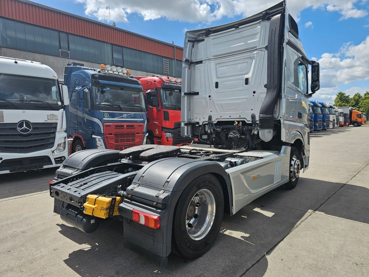 Mercedes-Benz ACTROS 1851 * 2X VORHANDEN * ACC * STANDH. *EUR5 - Τράκτορας: φωτογραφία 5 Mercedes-Benz ACTROS 1851 * 2X VORHANDEN * ACC * STANDH. *EUR5 - Τράκτορας: φωτογραφία 5