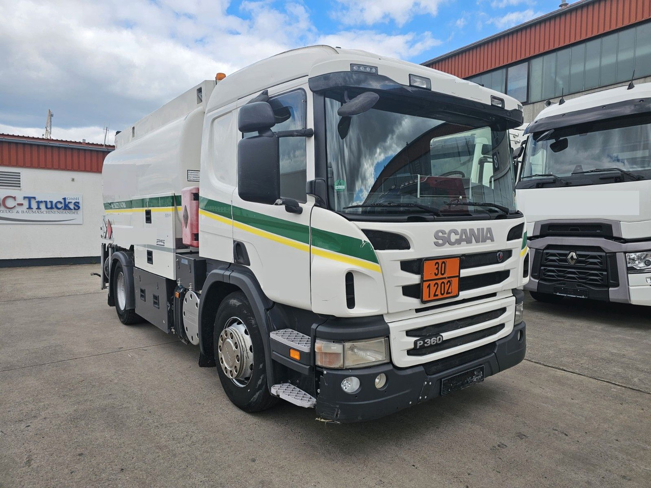 Scania P 360 * OBER/-UNTER * 3 KAMMER * BENZIN * - Φορτηγό βυτιοφόρο: φωτογραφία 3 Scania P 360 * OBER/-UNTER * 3 KAMMER * BENZIN * - Φορτηγό βυτιοφόρο: φωτογραφία 3