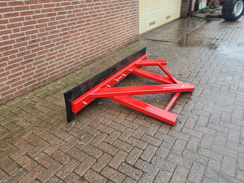 AGM rubberschuif - Μηχανηματα κτηνοτροφιασ: φωτογραφία 2 AGM rubberschuif - Μηχανηματα κτηνοτροφιασ: φωτογραφία 2