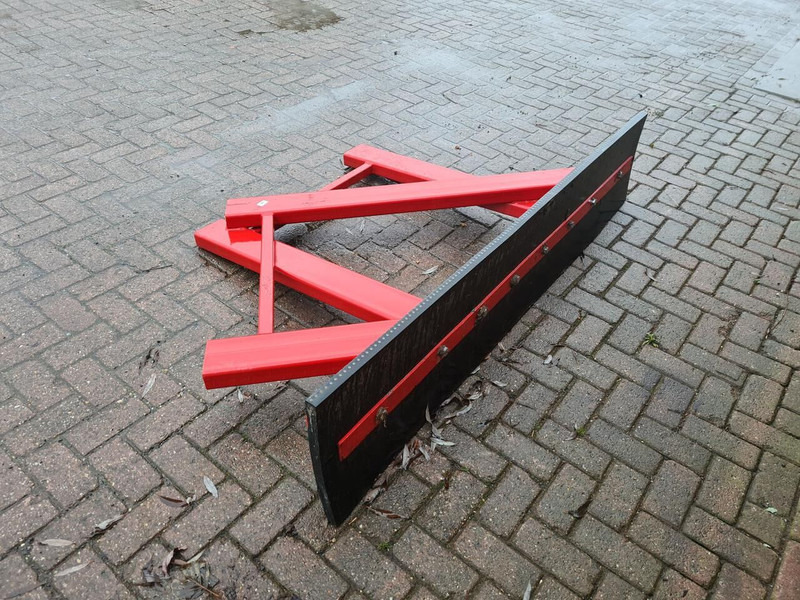 AGM rubberschuif - Μηχανηματα κτηνοτροφιασ: φωτογραφία 4 AGM rubberschuif - Μηχανηματα κτηνοτροφιασ: φωτογραφία 4