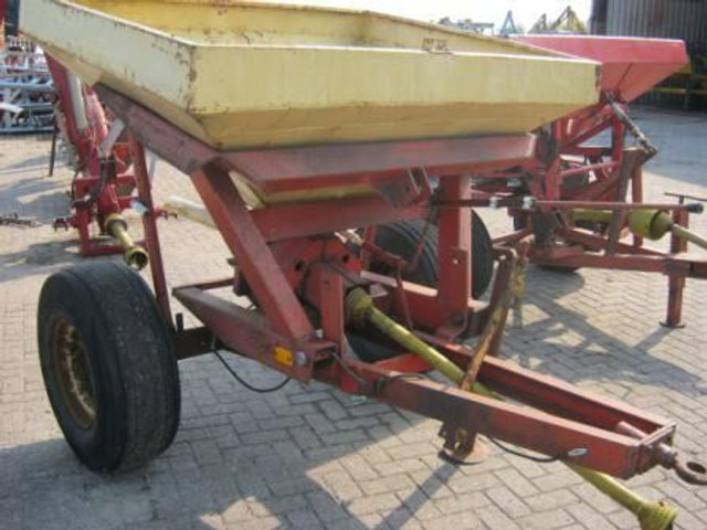 GETROKKEN pendel strooier - Gebruikt - Λιπασματοδιανομέας: φωτογραφία 2 GETROKKEN pendel strooier - Gebruikt - Λιπασματοδιανομέας: φωτογραφία 2