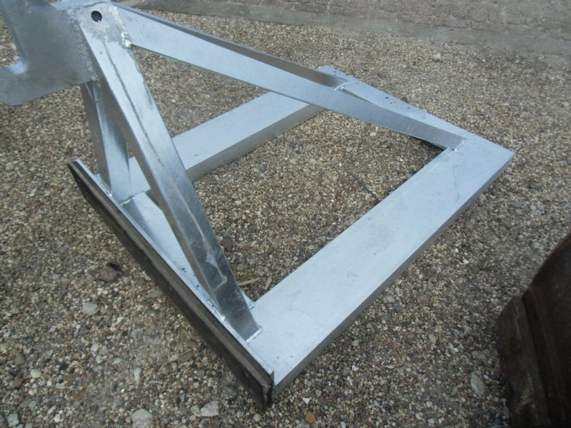 Onbekend Werktuigendrager - Πέμπτος τροχός: φωτογραφία 2 Onbekend Werktuigendrager - Πέμπτος τροχός: φωτογραφία 2