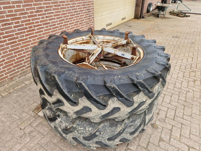 SET dubbellucht banden - Ελαστικά και ζάντες: φωτογραφία 3 SET dubbellucht banden - Ελαστικά και ζάντες: φωτογραφία 3