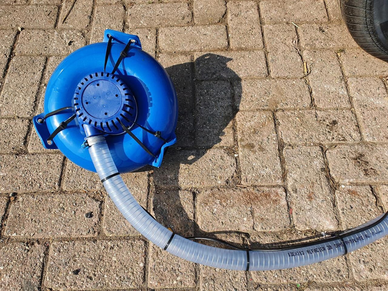 Zonnedrinkbak 900 L grootvee - Nieuw - Μηχανηματα κτηνοτροφιασ: φωτογραφία 4 Zonnedrinkbak 900 L grootvee - Nieuw - Μηχανηματα κτηνοτροφιασ: φωτογραφία 4