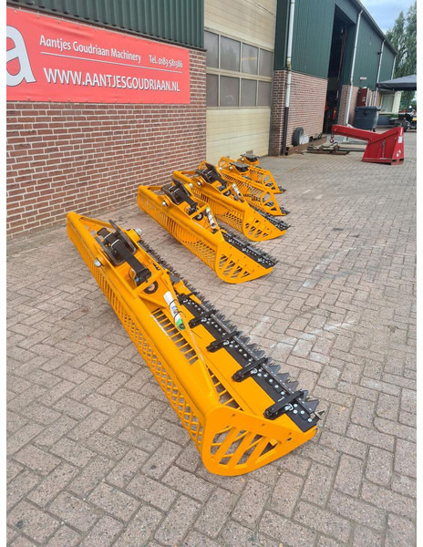 Grote vooraad maaikorfen - Κουβάς: φωτογραφία 3 Grote vooraad maaikorfen - Κουβάς: φωτογραφία 3