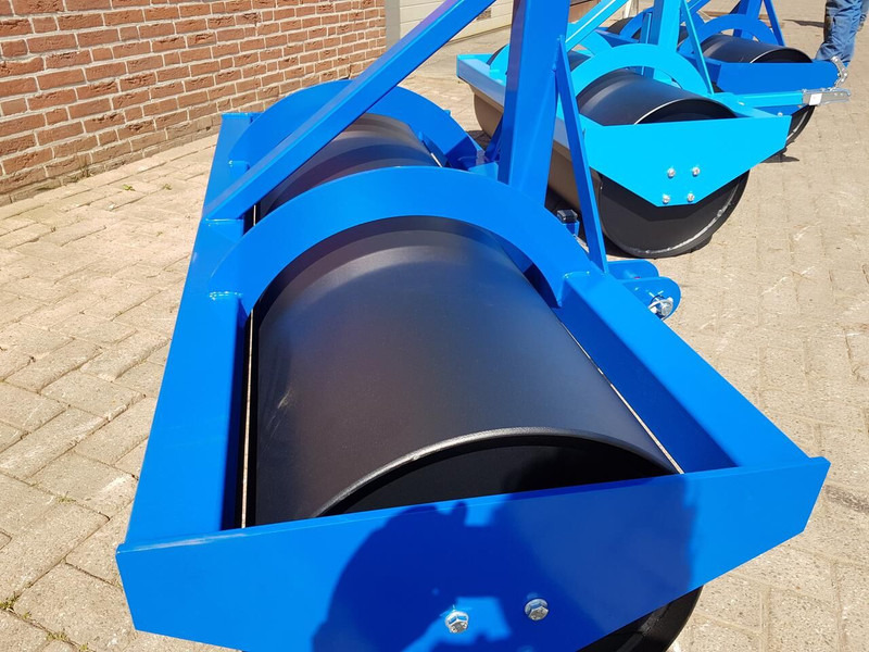 Landrol LR 160 - Φρεζοσβαρνα: φωτογραφία 4 Landrol LR 160 - Φρεζοσβαρνα: φωτογραφία 4