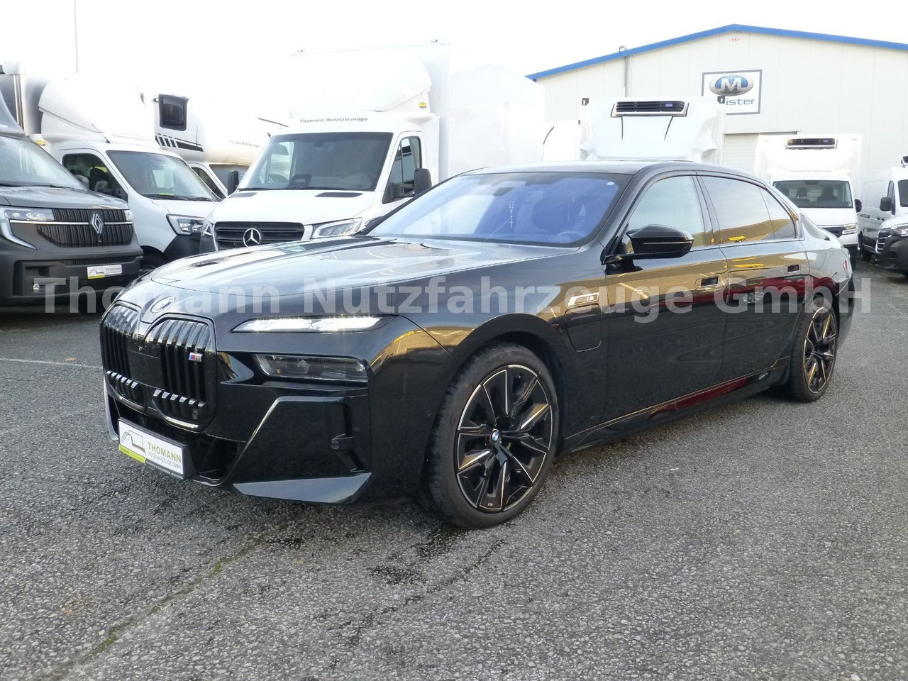 BMW M760 7 M760 e xDrive Cinema Sky Lounge 2x 21 Zol - Λιμουζίνα/ Sedan: φωτογραφία 1 BMW M760 7 M760 e xDrive Cinema Sky Lounge 2x 21 Zol - Λιμουζίνα/ Sedan: φωτογραφία 1