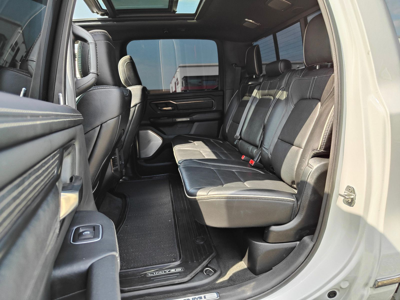 SUV Dodge RAM HEMI Limited 5.7 PRINS LPG Luftfederung: φωτογραφία 11