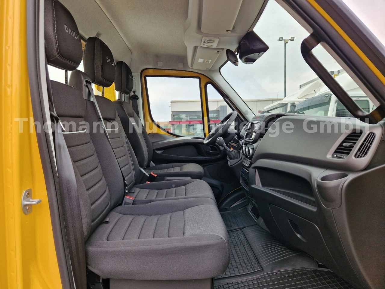 Φορτηγό ρυμούλκησης Iveco DAILY 70C18 Festplateau Alu Premium Navi ACC: φωτογραφία 25 Φορτηγό ρυμούλκησης Iveco DAILY 70C18 Festplateau Alu Premium Navi ACC: φωτογραφία 25