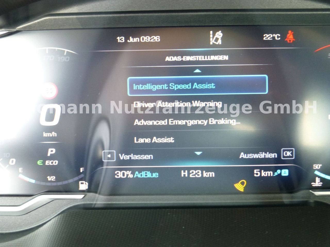 Φορτηγό ρυμούλκησης Iveco Daily 35S18 Autotransporter Aut. Luftfed. NAVI: φωτογραφία 25