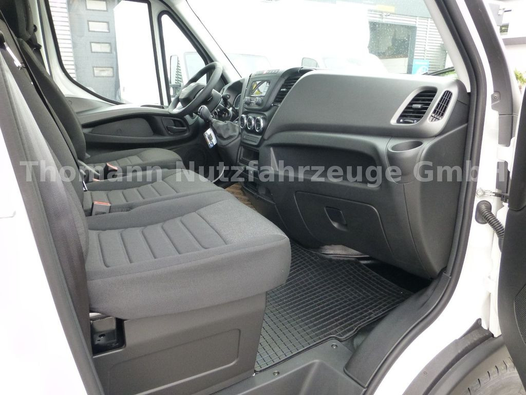 Interior photo 2: Νέα Επαγγελματικό αυτοκίνητο κόφα Iveco Daily 35S18 Koffer Ladebordwand Ultralight ! Iveco Daily 35S18 Koffer Ladebordwand Ultralight ! Interior photo 2: Νέα Επαγγελματικό αυτοκίνητο κόφα Iveco Daily 35S18 Koffer Ladebordwand Ultralight ! Iveco Daily 35S18 Koffer Ladebordwand Ultralight !