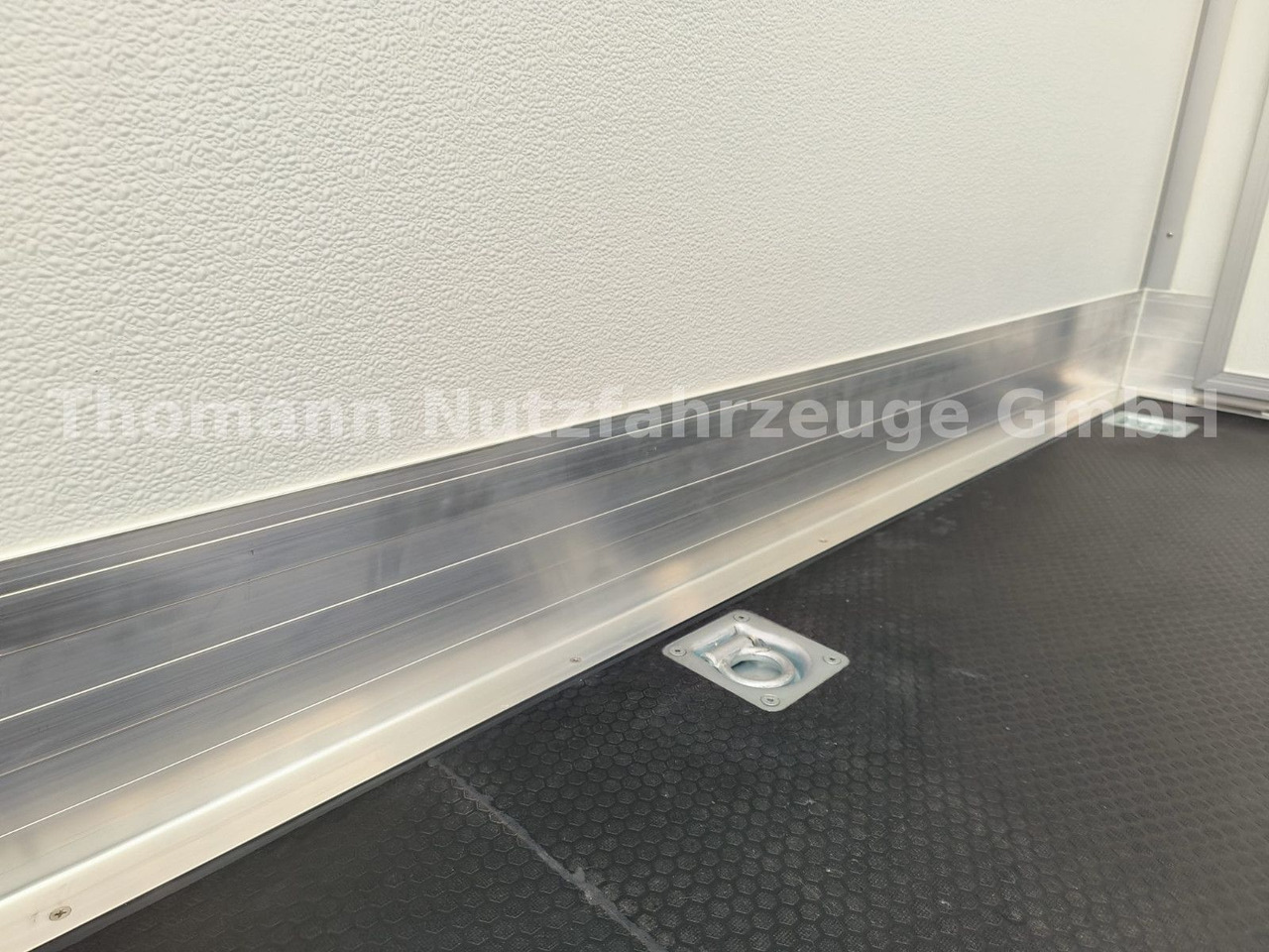 Peugeot Boxer Premium Koffer Extra Tief mit Klappe ! - Επαγγελματικό αυτοκίνητο κόφα: φωτογραφία 2 Peugeot Boxer Premium Koffer Extra Tief mit Klappe ! - Επαγγελματικό αυτοκίνητο κόφα: φωτογραφία 2