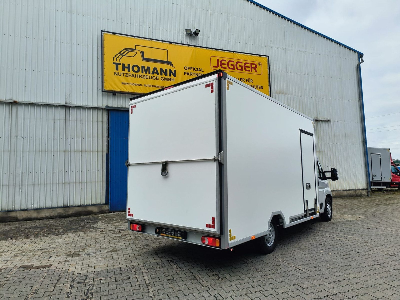 Επαγγελματικό αυτοκίνητο κόφα Peugeot Boxer Premium Koffer Extra Tief mit Klappe !: φωτογραφία 14 Επαγγελματικό αυτοκίνητο κόφα Peugeot Boxer Premium Koffer Extra Tief mit Klappe !: φωτογραφία 14