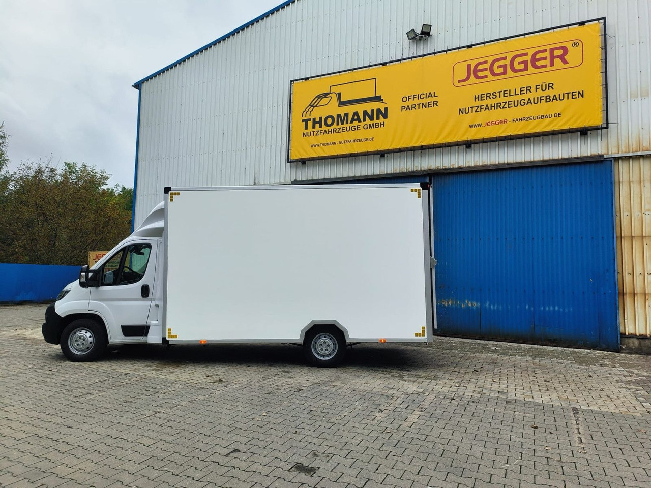 Επαγγελματικό αυτοκίνητο κόφα Peugeot Boxer Premium Koffer Extra Tief mit Klappe !: φωτογραφία 20 Επαγγελματικό αυτοκίνητο κόφα Peugeot Boxer Premium Koffer Extra Tief mit Klappe !: φωτογραφία 20