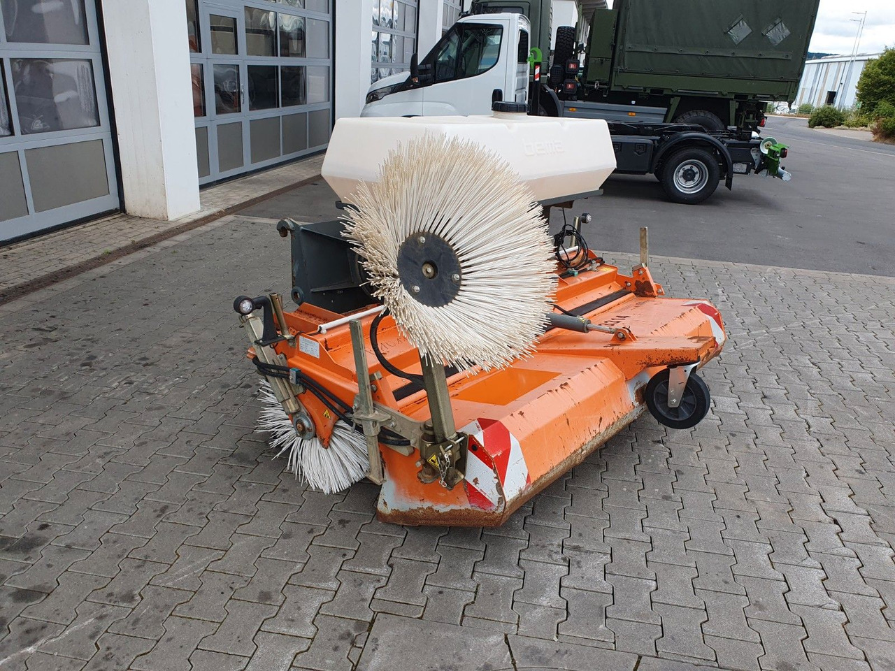 Bema 25 Dual Kehrmaschine / 2.050 mm / 2020 - Σκούπα: φωτογραφία 4 Bema 25 Dual Kehrmaschine / 2.050 mm / 2020 - Σκούπα: φωτογραφία 4