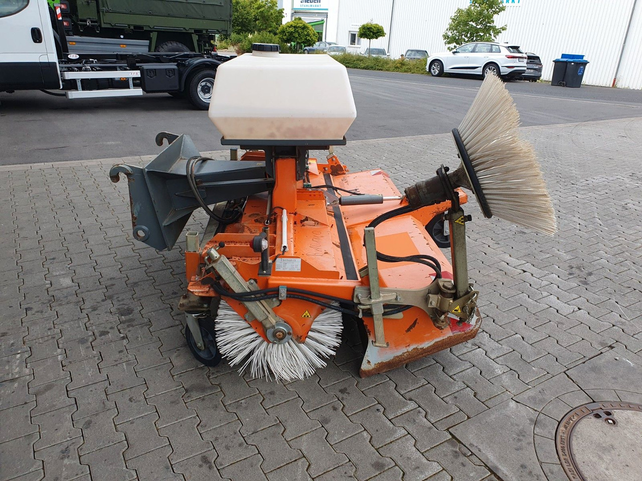 Bema 25 Dual Kehrmaschine / 2.050 mm / 2020 - Σκούπα: φωτογραφία 5 Bema 25 Dual Kehrmaschine / 2.050 mm / 2020 - Σκούπα: φωτογραφία 5