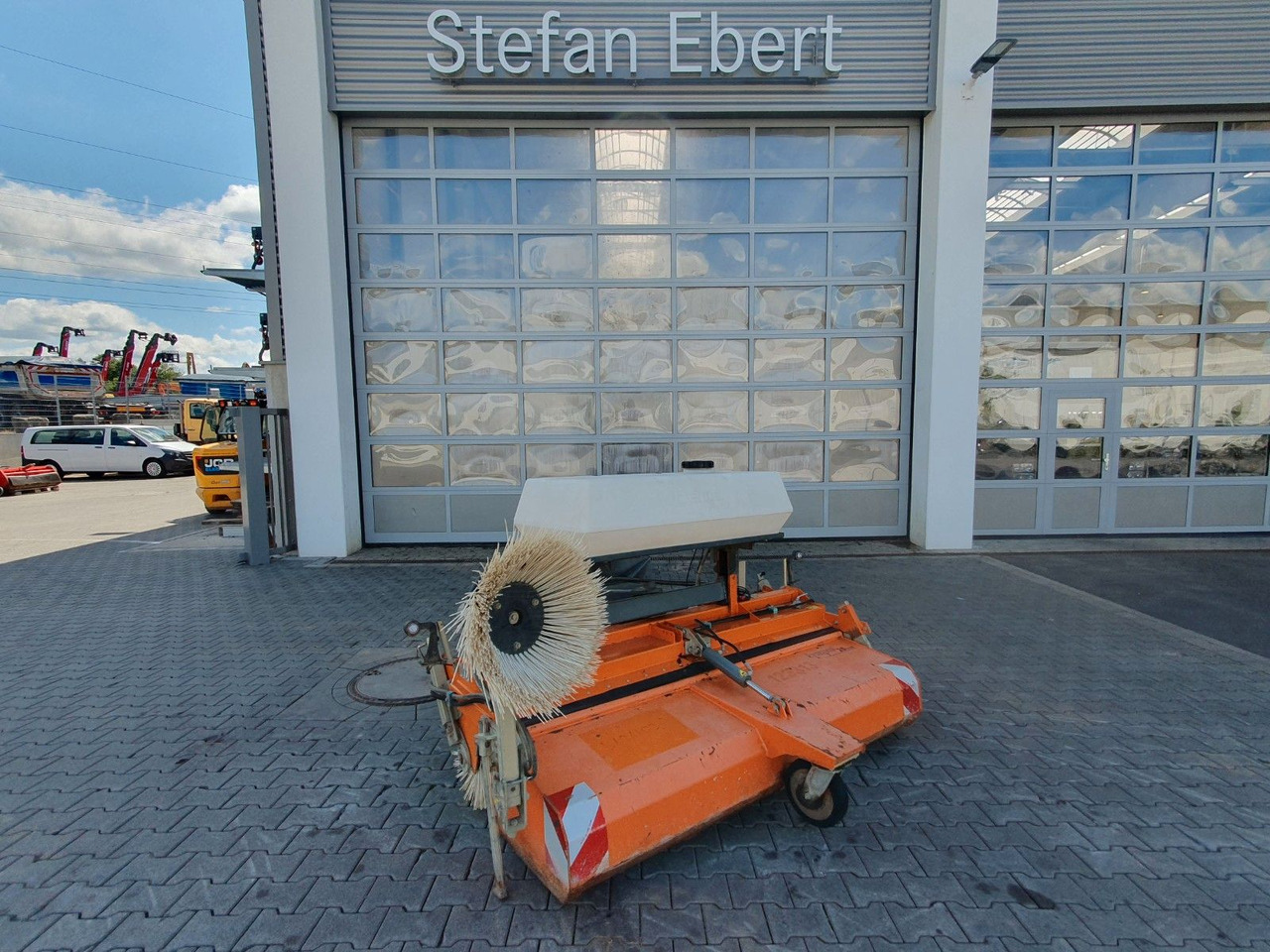 Bema 25 Dual Kehrmaschine / 2.050 mm / 2020 - Σκούπα: φωτογραφία 1 Bema 25 Dual Kehrmaschine / 2.050 mm / 2020 - Σκούπα: φωτογραφία 1