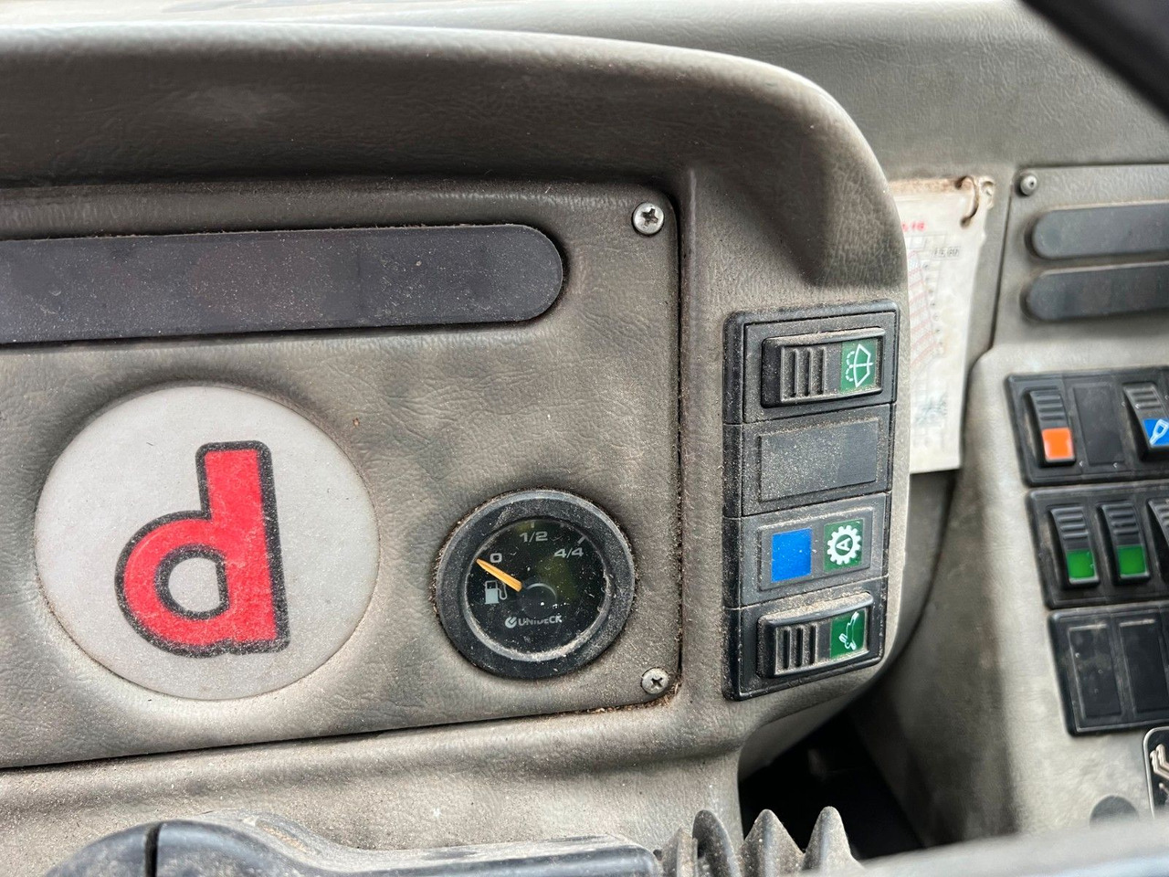 Ελαστιχοφόρος φορτωτής Dieci Icarus 40.16 ET 166 / 4.238 h / 2003: φωτογραφία 14 Ελαστιχοφόρος φορτωτής Dieci Icarus 40.16 ET 166 / 4.238 h / 2003: φωτογραφία 14